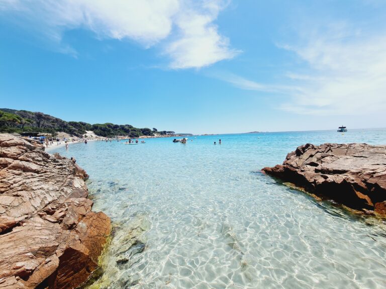 crique eau turquoise Corse activité incentive entreprise