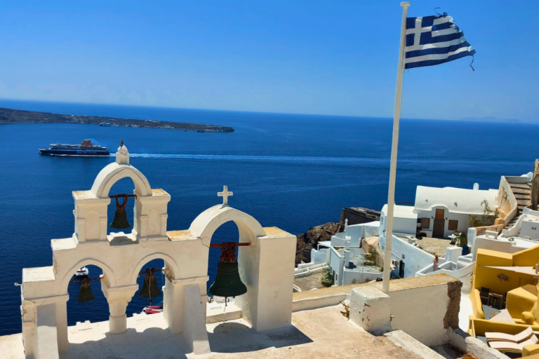 église grecque Santorin découverte culturelle team building Cyclades